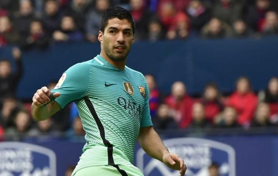 Luis Suárez renueva su contrato con el Barcelona hasta 2021