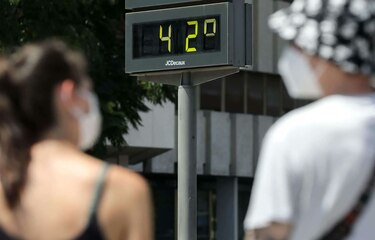 Una ola de calor inusual en mayo agobia a España