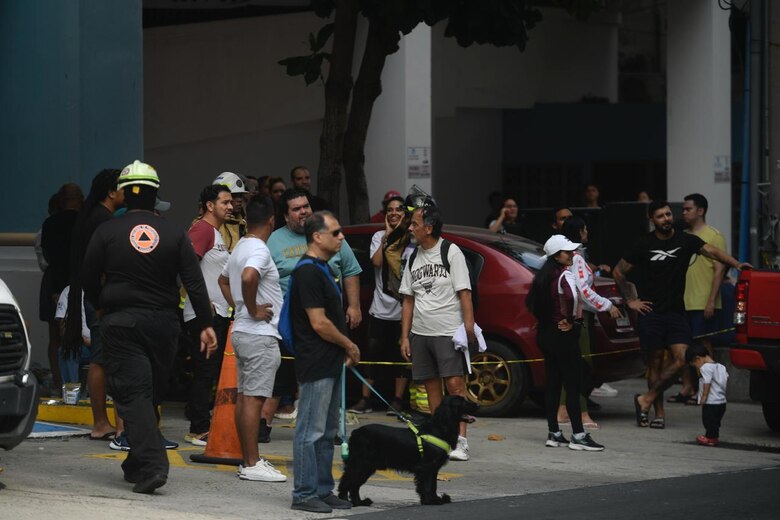 Evacuaron a 129 personas y 29 mascotas durante incendio en un edificio en San Francisco