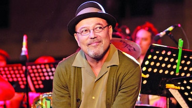 Rubén Blades y las dos damas que ayudaron a formarlo