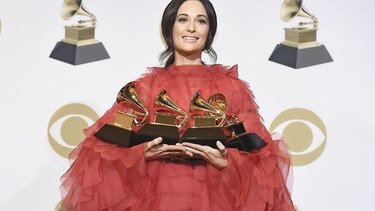 El Grammy se viste de mujer y premia el ‘rap’ y el ‘country’
