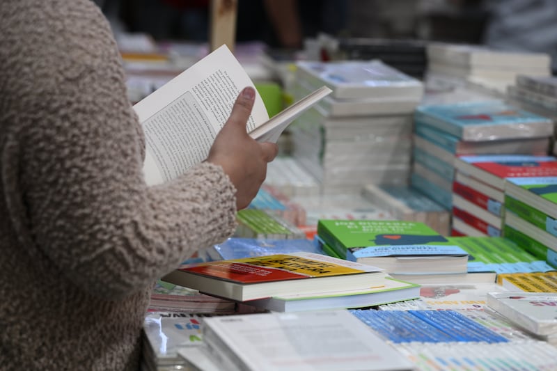 Libros que abrieron conversaciones: los autores que marcaron la Feria del Libro