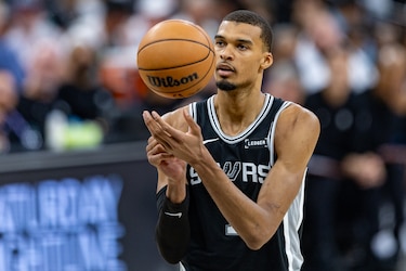 Wembanyama venga su expulsión y devuelve la ventaja a los Spurs