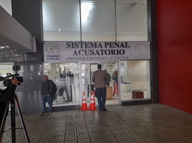 Imputan cargos por blanqueo y fraude bancario a 17 personas y validan 11 acuerdos de pena