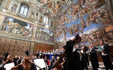 Un 'Stabat Mater' contemporáneo protagoniza el primer directo desde la Capilla Sixtina