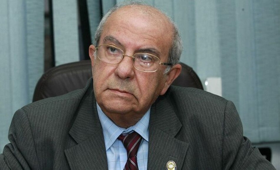 Exrector Gustavo García de Paredes negó información pública