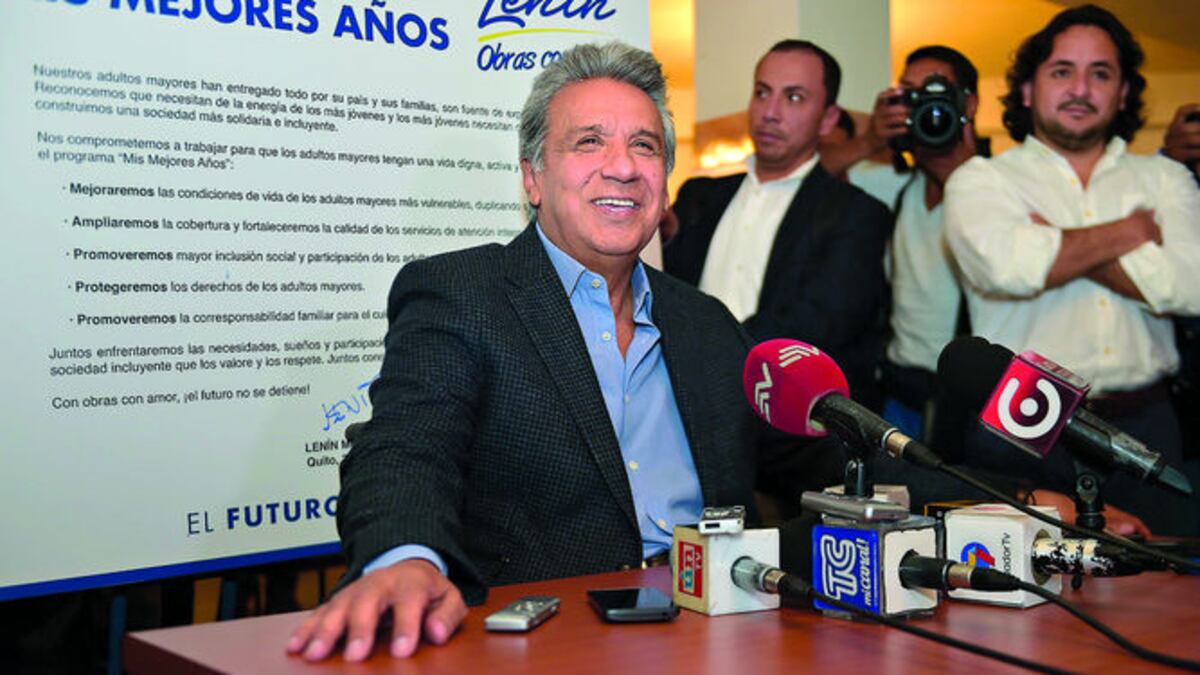Entre los ocho candidatos que compiten por la Presidencia de Ecuador están el oficialista y exvicepresidente Lenín Moreno y el opositor exbanquero Guillermo Lasso.