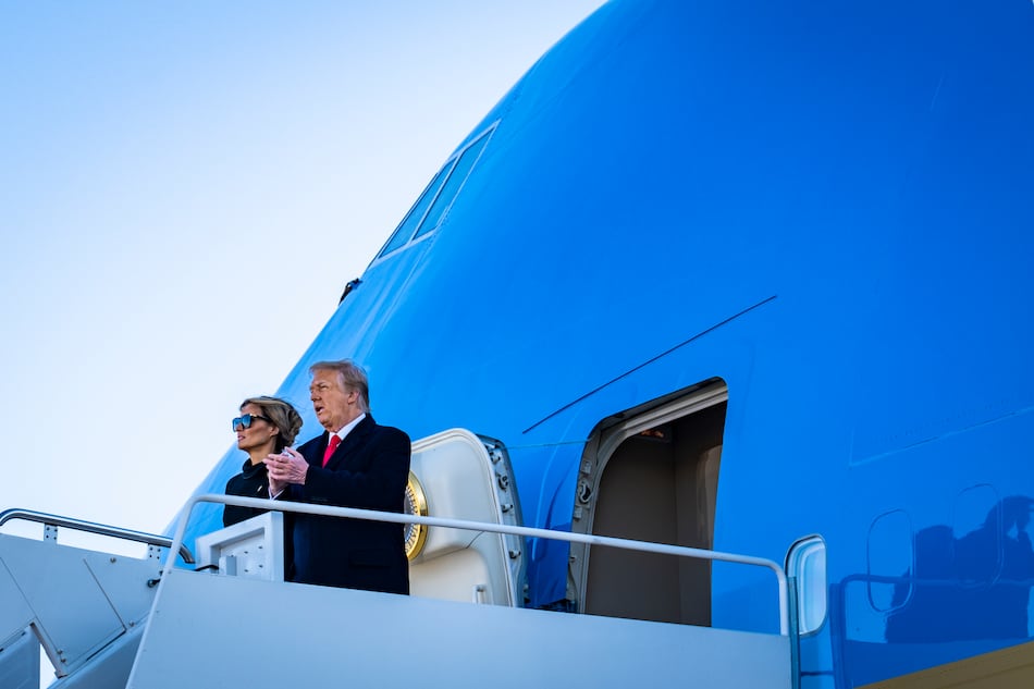 Trump llega a su club Mar-a-Lago en Florida