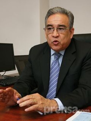 Urriola anuncia licitación para el desarrollo de petróleo en Panamá