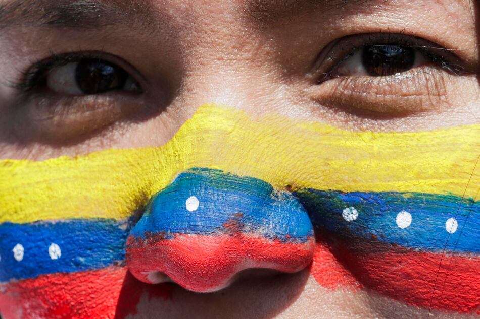 Biden extiende por 18 meses el permiso migratorio TPS para unos 600 mil venezolanos