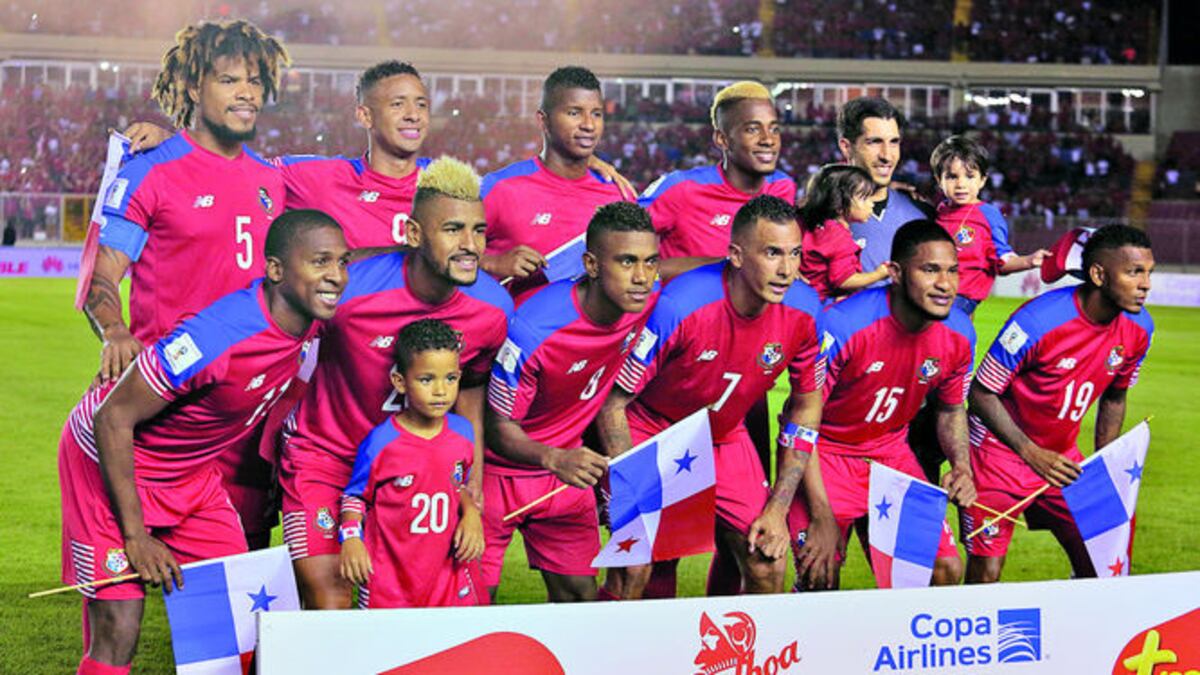 Plantel panameño que comenzó el martes ante Honduras en el Rommel.