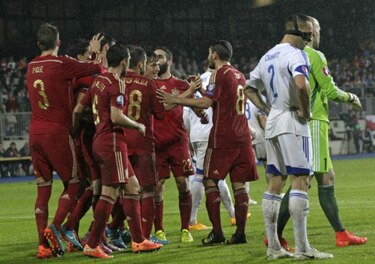 España doblega a Luxemburgo y Diego Costa pone fin a sequía goleadora