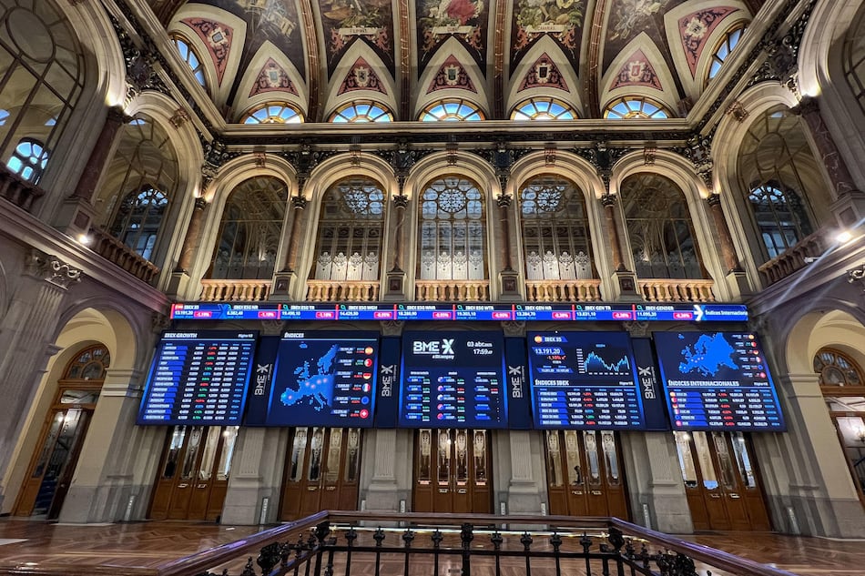 Los aranceles de Donald Trump sacuden a Wall Street que cierra con fuertes caídas