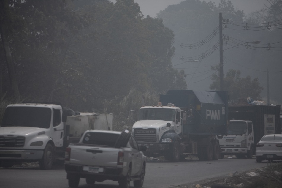 Incendio en cerro Patacón está controlado en un 85%; restablecen la llegada de camiones recolectores