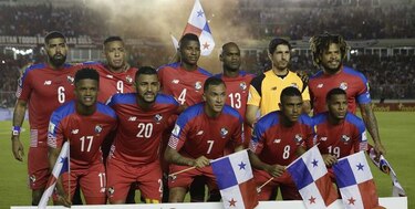 Entregan aporte económico y crean concurso para eslogan de la selección de Panamá