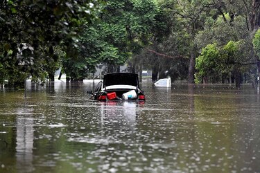Sube a 20 los muertos por inundaciones en Australia que obligan a evacuar a miles de personas