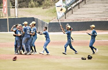 Occidente y Herrera se disputan la final del torneo intermedio