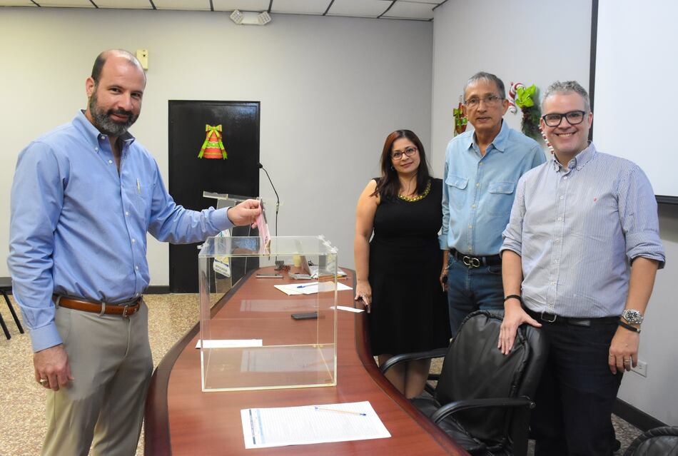 Miembros de Capac van a las urnas para elegir a su presidente