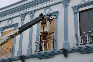 El huracán Milton baja a categoría 4 y se descarta que toque la costa de Yucatán