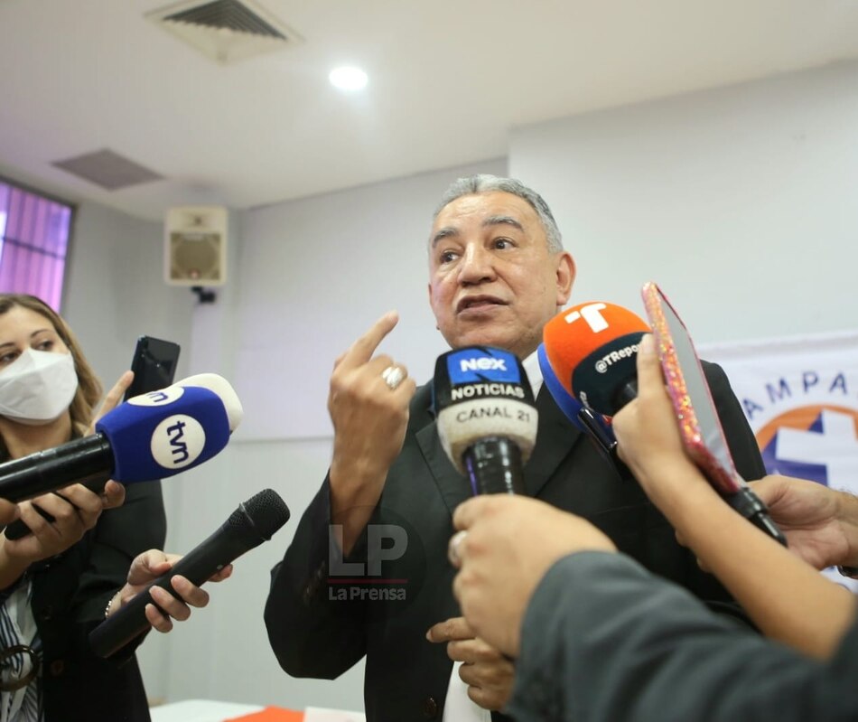 Ulloa reitera que el Ejecutivo es quien puede convocar a otros sectores al diálogo