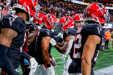 Commanders, Falcons y Chargers abren sus entrenamientos de la temporada baja en la NFL