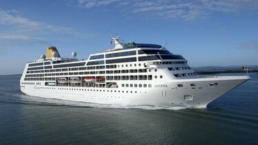 Zarpa primer crucero de Estados Unidos hacia Cuba en medio siglo