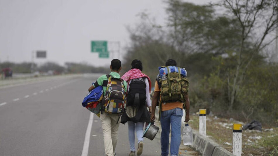 Perú flexibiliza normas migratorias a venezolanos