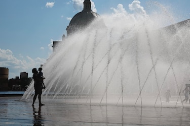 Más de 30 estados en Estados Unidos están bajo alerta de calor, con temperaturas de hasta 45 grados