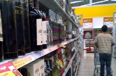 Decretan ley seca y ordenan los cierres de sitios de diversión el domingo 9 de enero