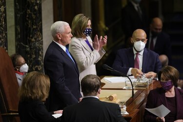 Congreso de Estados Unidos certifica la victoria de Biden y Trump promete transición en orden