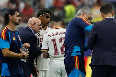 De la Fuente: ‘Los jugadores importantes son los que salen desde el banquillo’