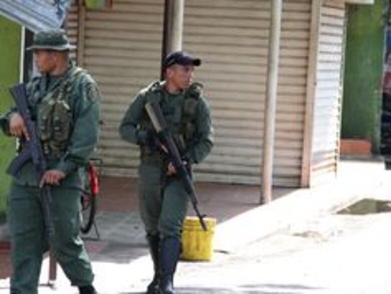 Estado de excepción en frontera colombo-venezolana autoriza registros y escuchas