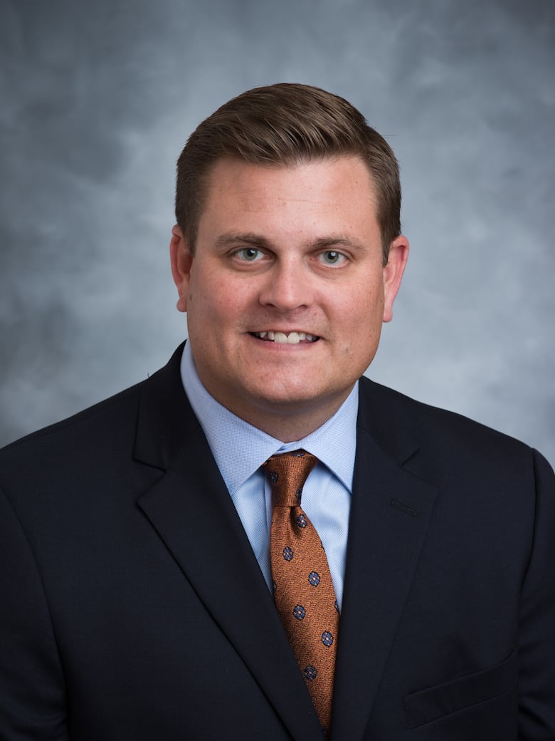 Asesinato del CEO de UnitedHealthcare propicia retiro de datos de ejecutivos en internet