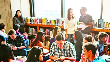 Los lectores jóvenes se reúnen