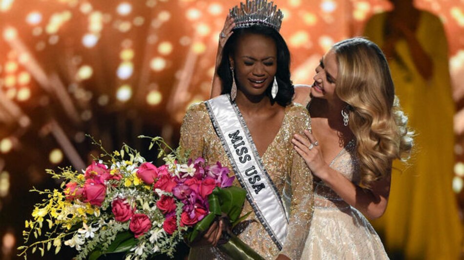 Una oficial del ejército, coronada Miss Estados Unidos