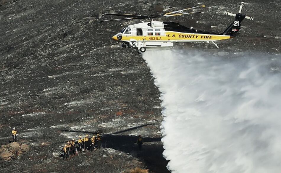 Miles de evacuados por incendios en viñedos de California