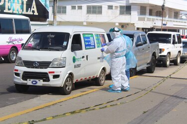 Se registra leve descenso en casos detectados; reportan 25 nuevas defunciones por la Covid-19