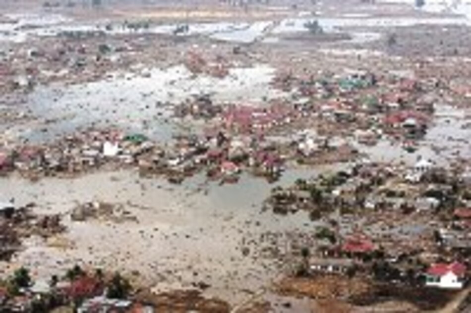 Puente de 30 km en Indonesia