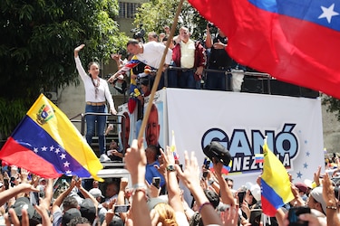 Exmandatarios condenan persecución del régimen de Venezuela contra González Urrutia y María Corina Machado