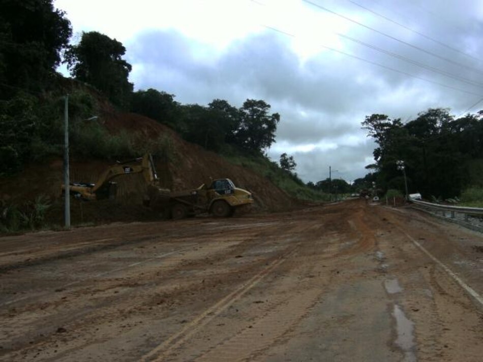 Pedro Ríos inspecciona trabajos en vía Panamá-Colón