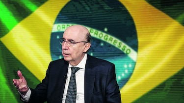 Elevan multas por casos de corrupción