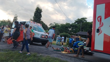 Un muerto y al menos diez heridos tras vuelco de vehículo en Chiriquí