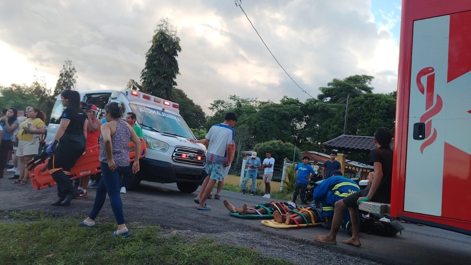 Un muerto y al menos diez heridos tras vuelco de vehículo en Chiriquí