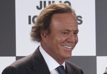 Julio Iglesias inicia una gira por Chile para presentar su último álbum