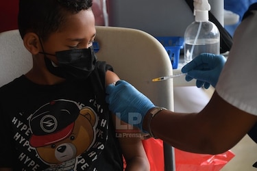 Continúa la vacunación pediátrica, ahora en los circuitos 8-6 y 8-10