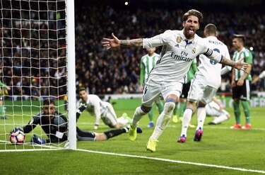 Real Madrid recupera el liderato con un sufrido triunfo ante el Betis