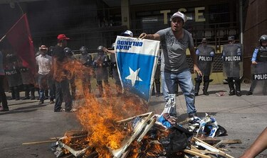 OEA obtiene pacto con candidatos hondureños para aceptar resultado electoral