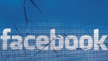 Facebook escuchaba y transcribía conversaciones de usuarios