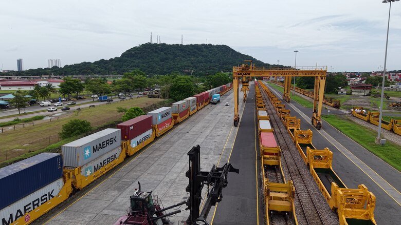 El ferrocarril que sostiene el pulso logístico de Panamá