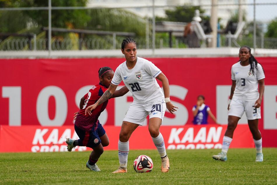 Selección femenina de Panamá supera 2-1 a Costa Rica en partido amistoso